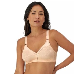 Bali Double Support Lace Wireless Bra, Sz. 38B